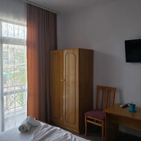 El Mare 3* Durrës