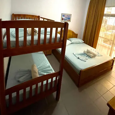 El Mare 3* Durrës